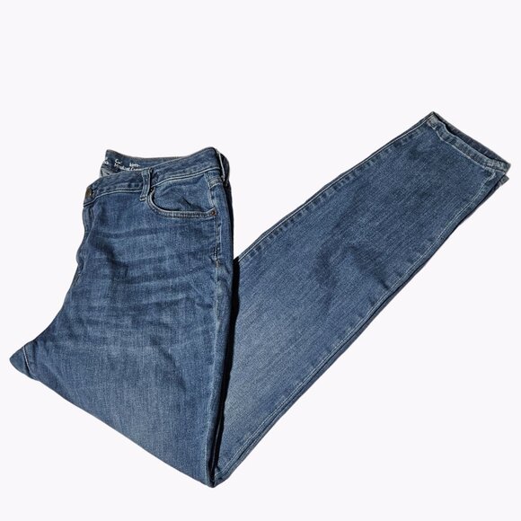 Amazon Essentials Curvy Skinny Jeans Womens Size 18L Mid Rise Medium Wash Denim - Picture 1 of 9